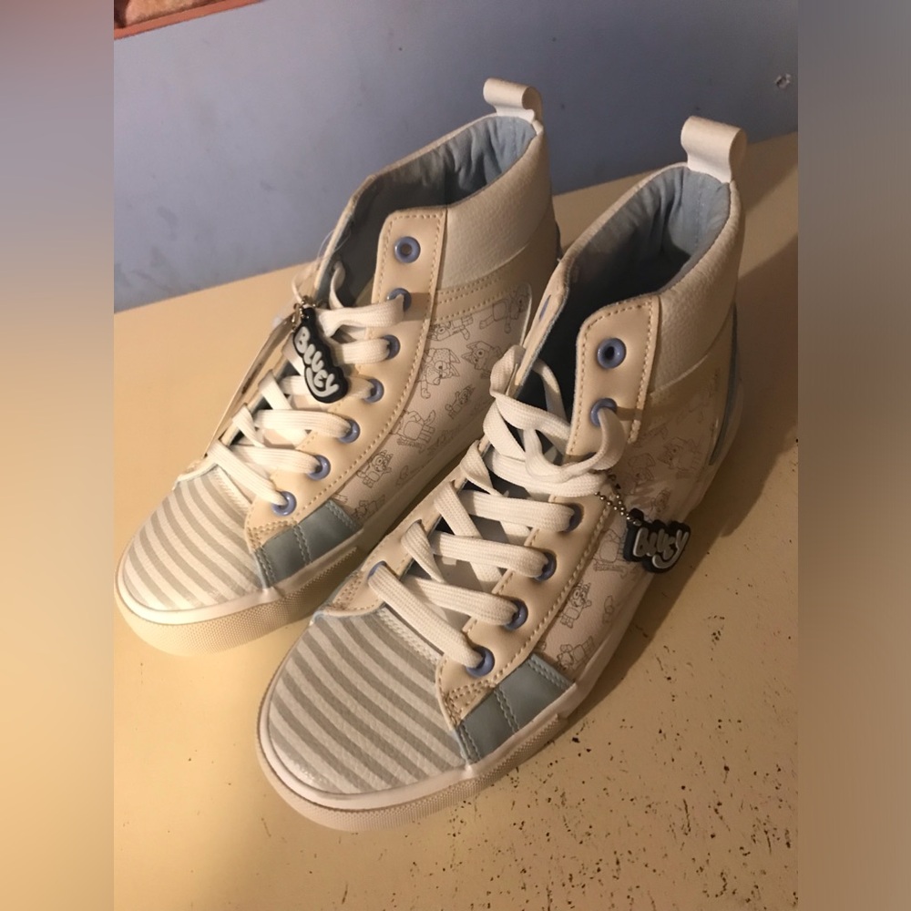 NWT Bluey Adult Lace-Up High Top Sneaker Shoe Women's 8~Same Day Shipping